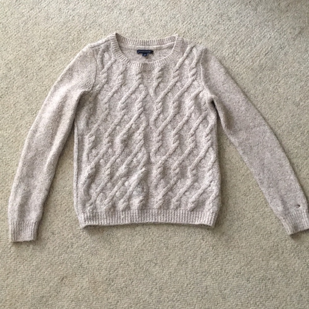 Tommy Hilfiger sweater